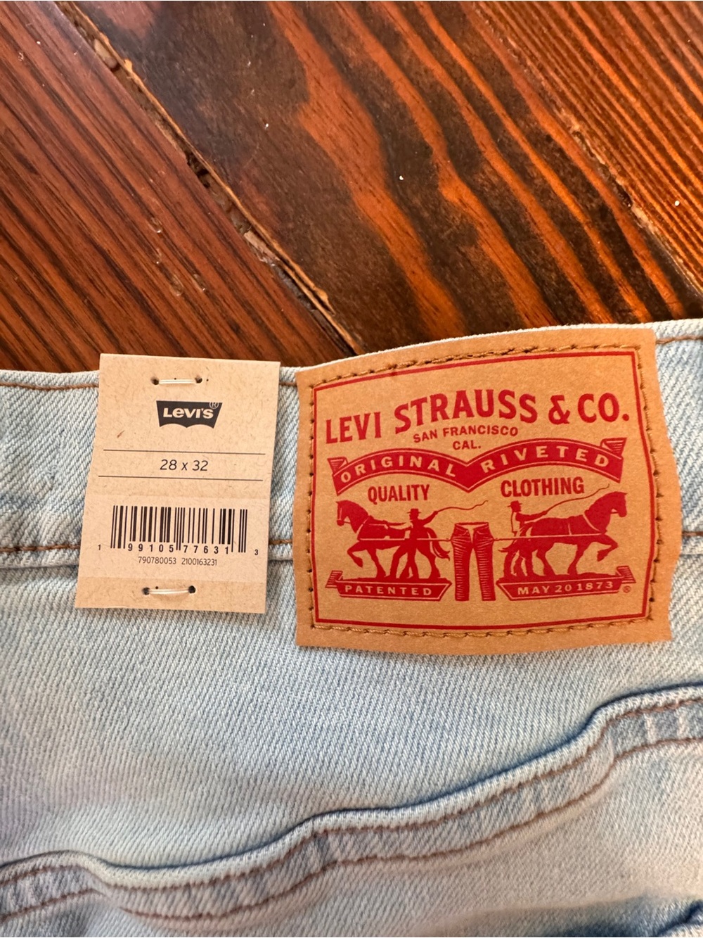Levi’s Woman’s Ribcage High Rise Straight Leg Jeans 28X32 $75.00 NWT - Picture 9 of 11